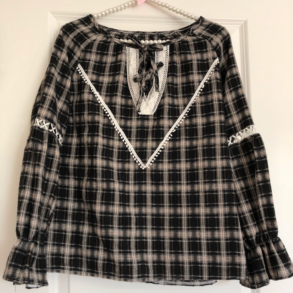 Cute Plaid Lace-Detailing Top